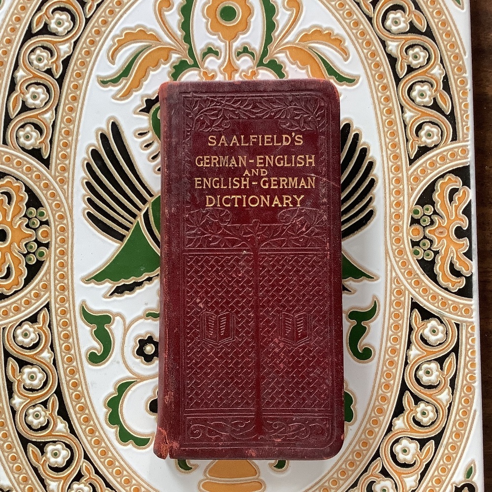 Vintage Collector’s Item Saalfield’s German-English & English- German Dictionary